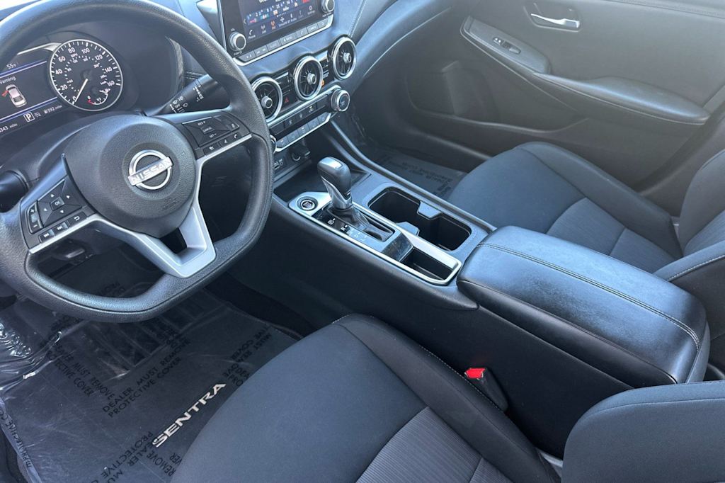 Thumbnail: 2024 Nissan Sentra - 9