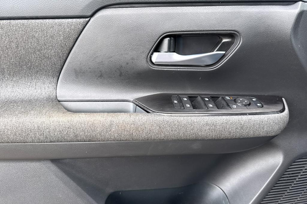 Thumbnail: 2025 Nissan Kicks - 21