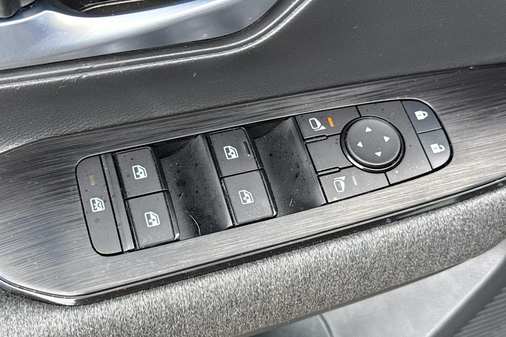 Thumbnail: 2025 Nissan Kicks - 22