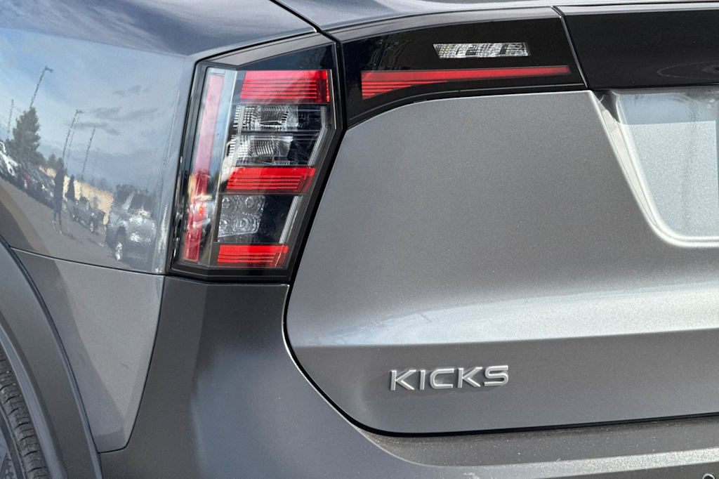Thumbnail: 2025 Nissan Kicks - 31