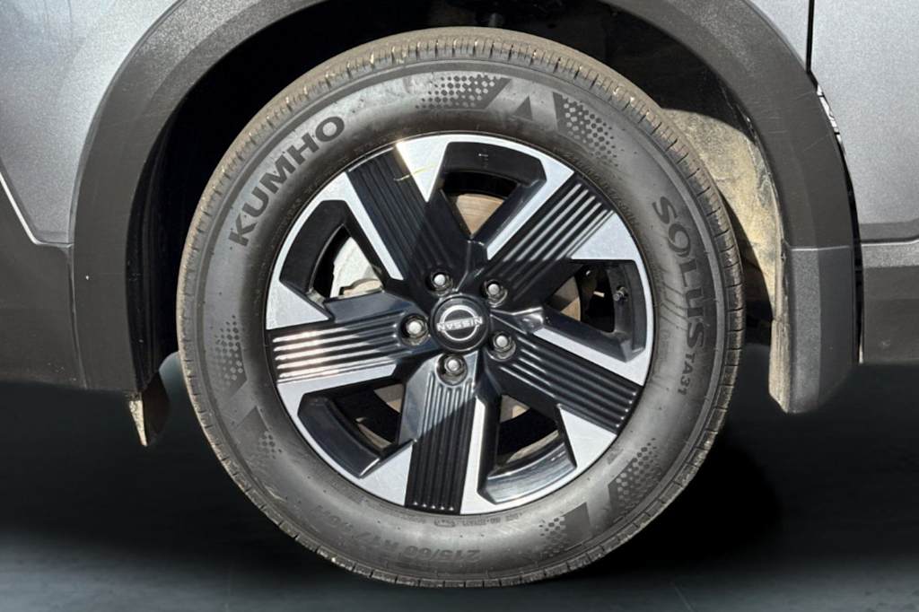 Thumbnail: 2025 Nissan Kicks - 7