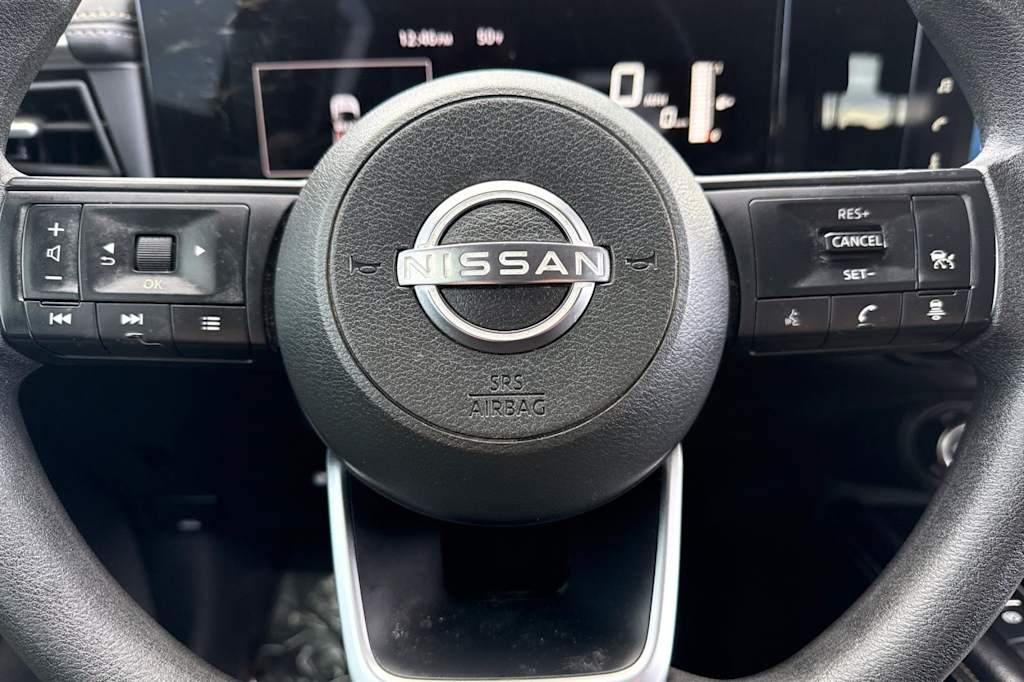 Thumbnail: 2025 Nissan Kicks - 26