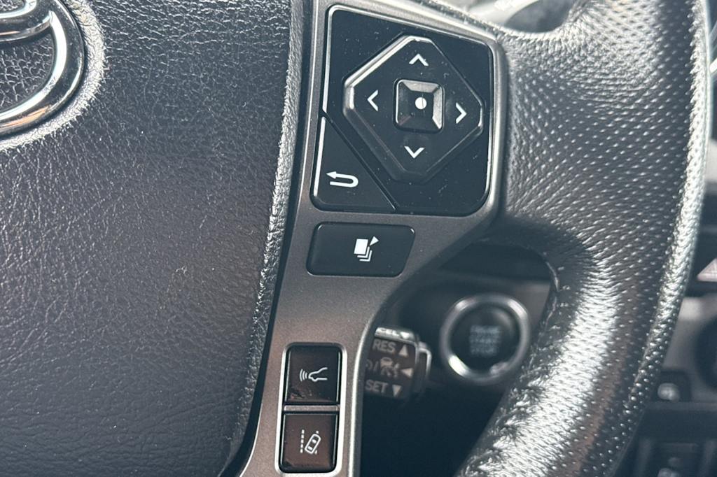 Thumbnail: 2021 Toyota Tacoma - 28