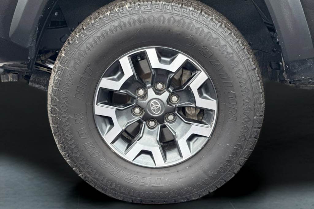 Thumbnail: 2021 Toyota Tacoma - 5