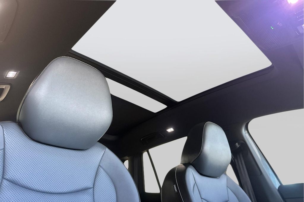 Thumbnail: 2025 Volkswagen Tiguan - 21