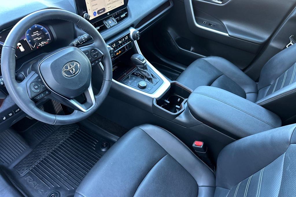 Thumbnail: 2024 Toyota RAV4 - 7