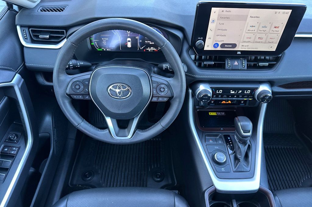 Thumbnail: 2024 Toyota RAV4 - 9