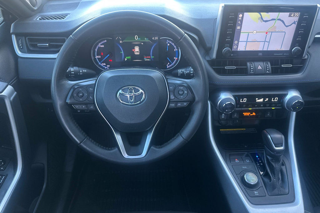 Thumbnail: 2021 Toyota RAV4 - 10