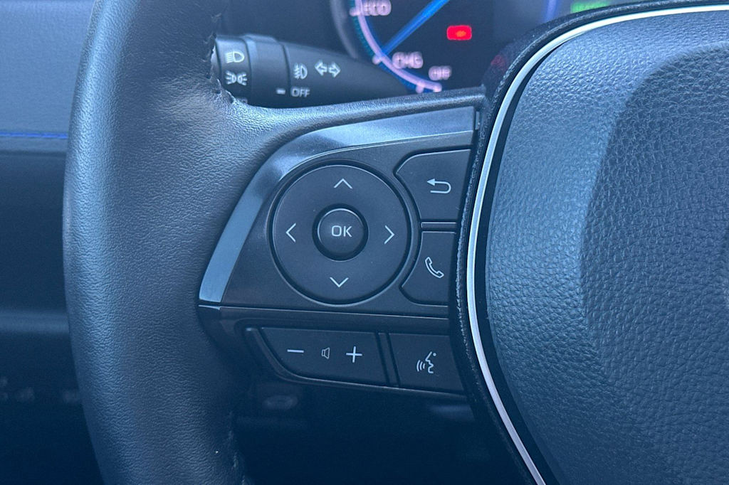 Thumbnail: 2021 Toyota RAV4 - 30