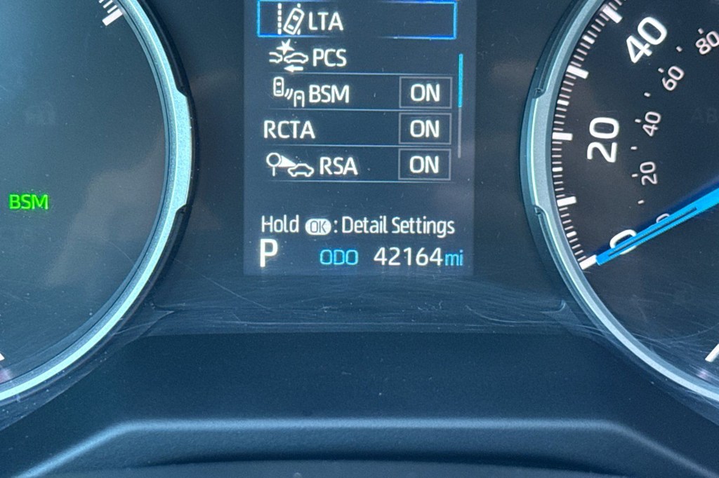 Thumbnail: 2022 Toyota RAV4 - 31