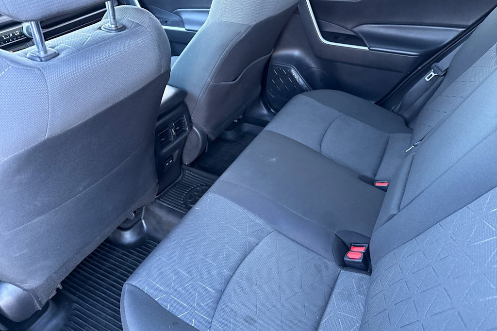 Thumbnail: 2022 Toyota RAV4 - 11