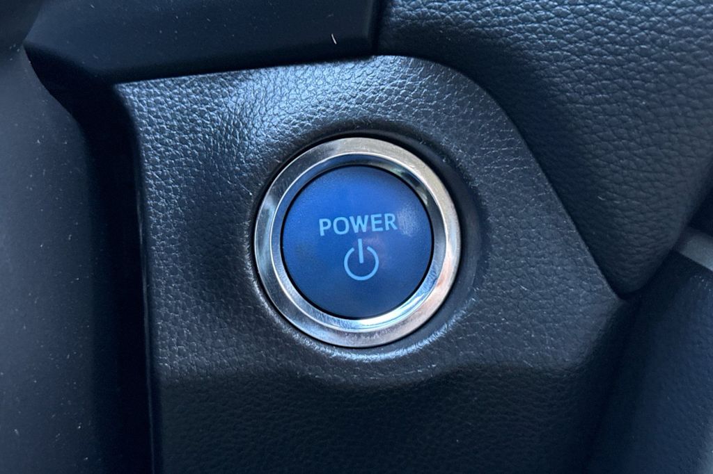 Thumbnail: 2022 Toyota RAV4 - 27