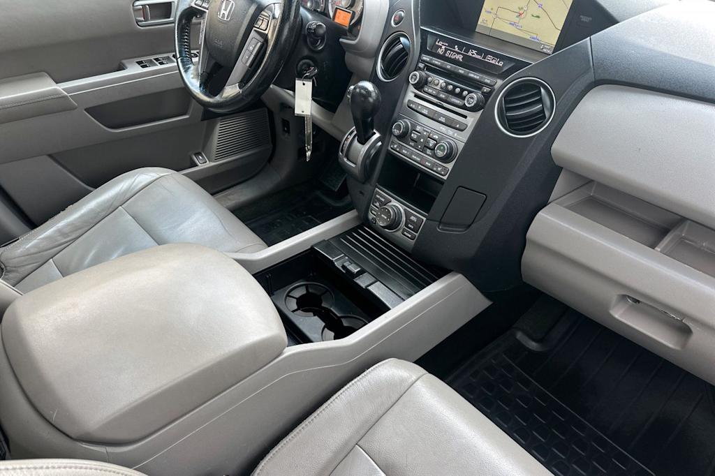 Thumbnail: 2015 Honda Pilot - 11