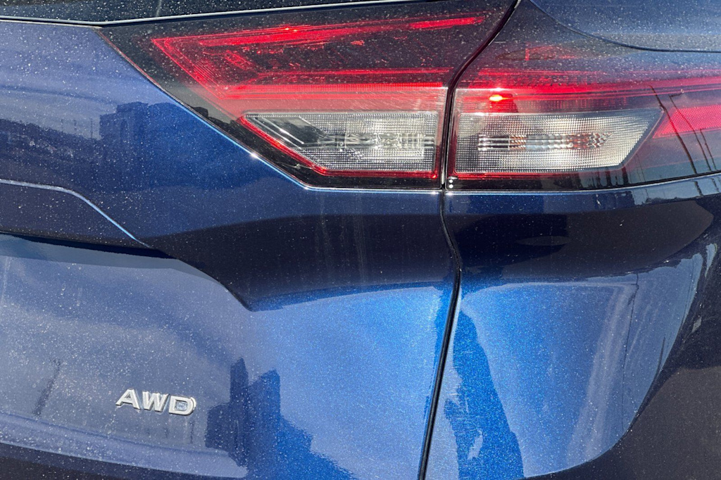 Thumbnail: 2025 Nissan Rogue - 32