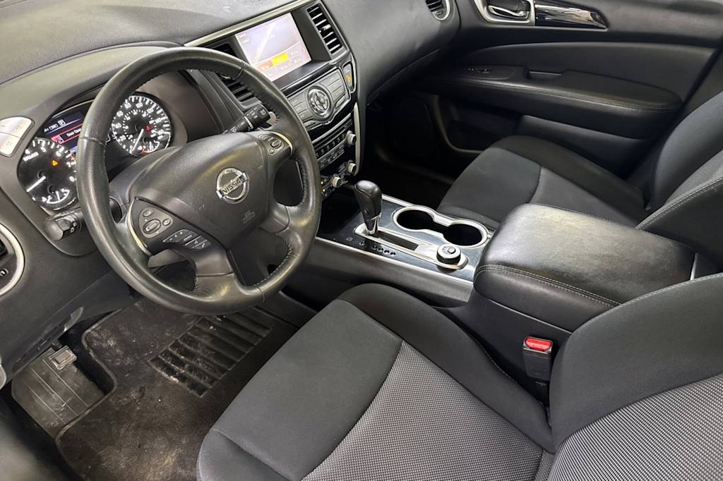 Thumbnail: 2018 Nissan Pathfinder - 8