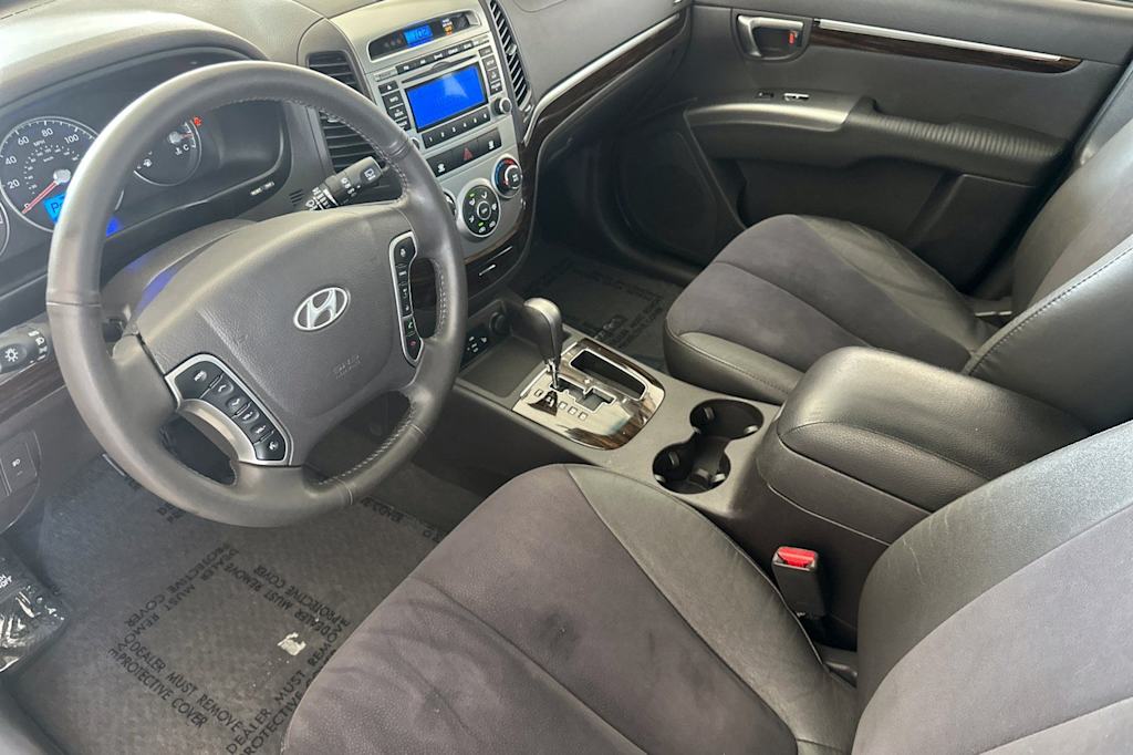 Thumbnail: 2010 Hyundai Santa Fe - 9