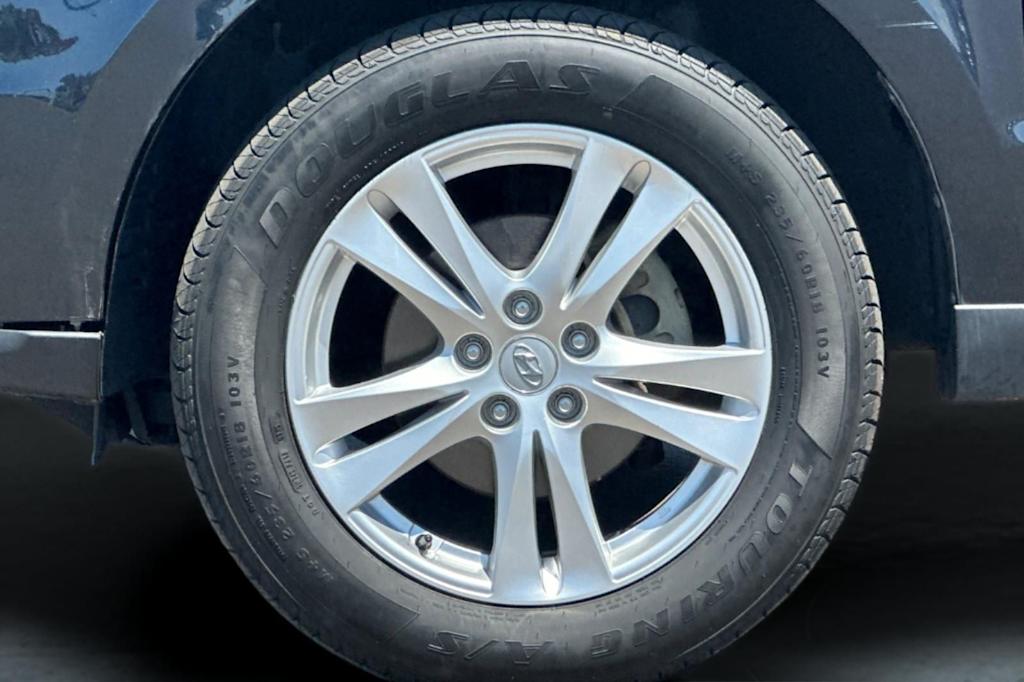 Thumbnail: 2010 Hyundai Santa Fe - 8