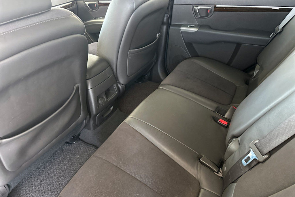 Thumbnail: 2010 Hyundai Santa Fe - 11
