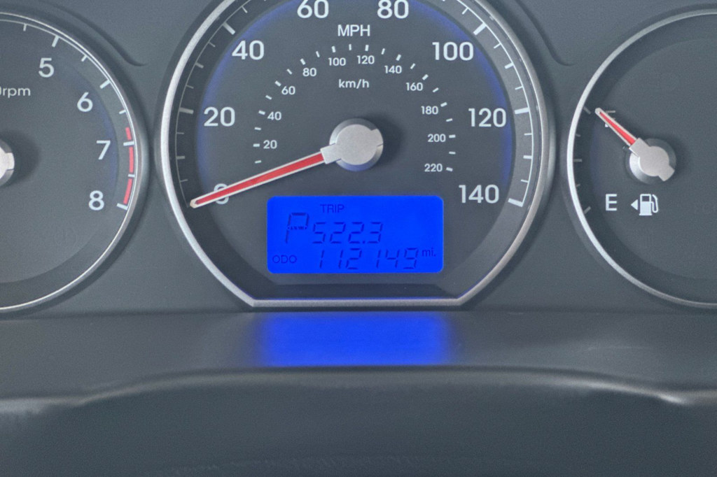 Thumbnail: 2010 Hyundai Santa Fe - 29