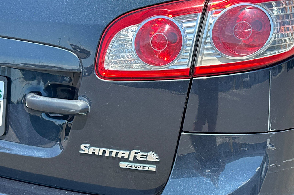 Thumbnail: 2010 Hyundai Santa Fe - 30