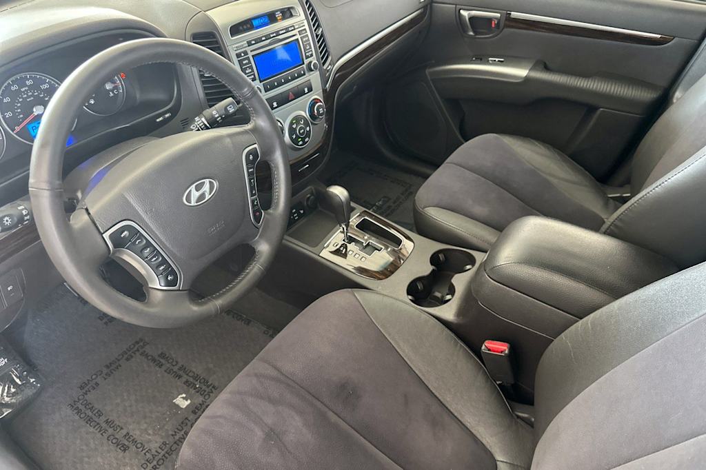 Thumbnail: 2010 Hyundai Santa Fe - 9