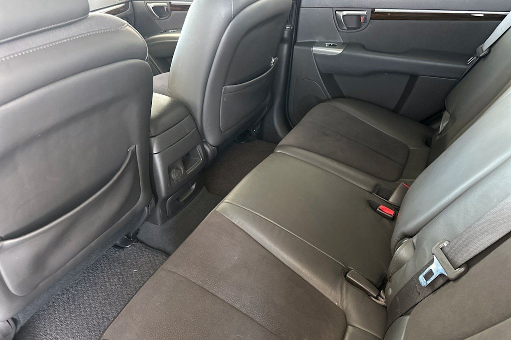 Thumbnail: 2010 Hyundai Santa Fe - 11