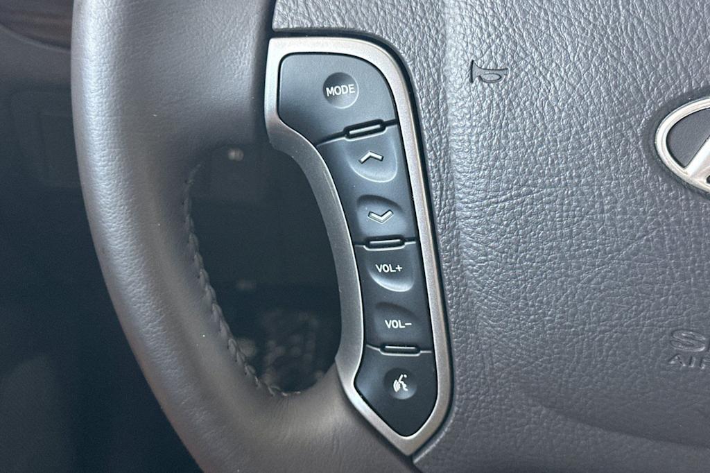 Thumbnail: 2010 Hyundai Santa Fe - 26