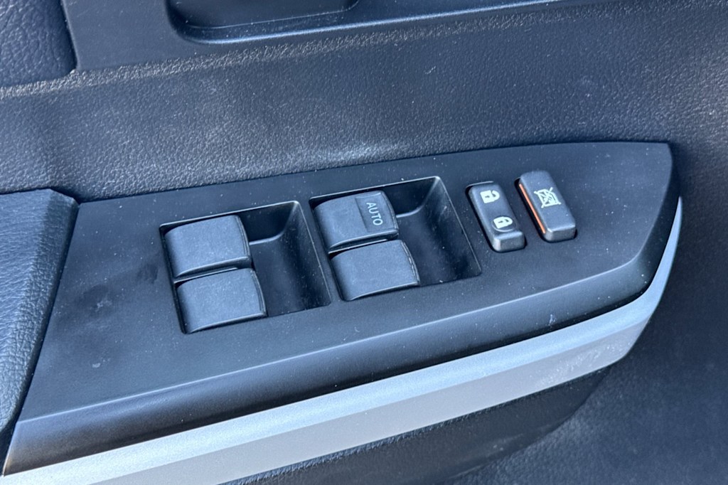 Thumbnail: 2021 Toyota Tundra - 20