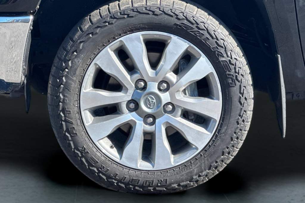 Thumbnail: 2021 Toyota Tundra - 7