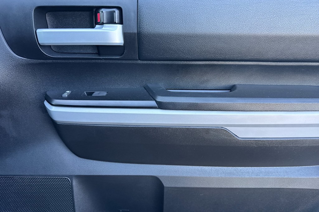 Thumbnail: 2021 Toyota Tundra - 23