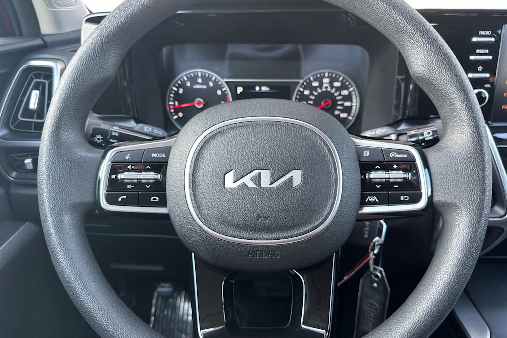 Thumbnail: 2023 Kia Sorento - 26