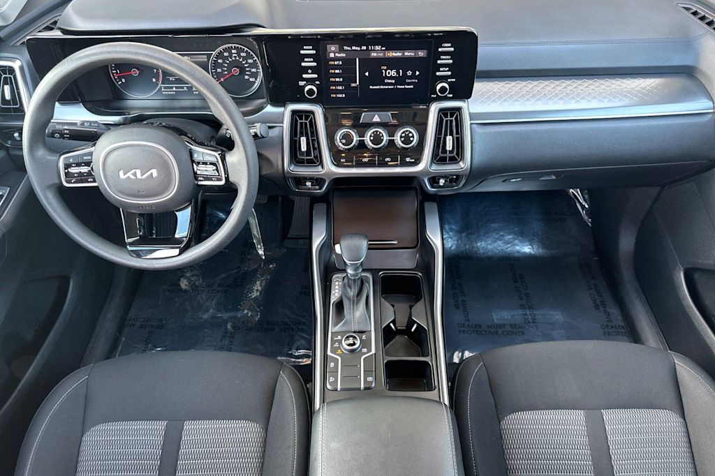 Thumbnail: 2023 Kia Sorento - 2