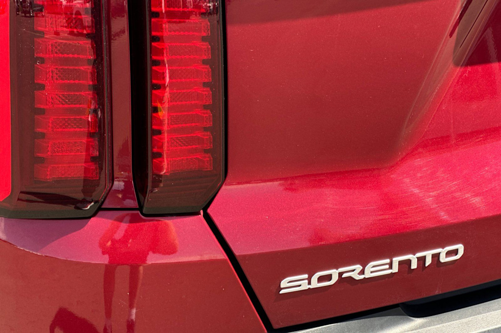 Thumbnail: 2023 Kia Sorento - 30