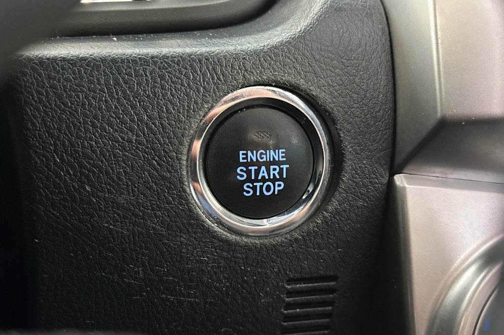 Thumbnail: 2016 Toyota 4Runner - 28