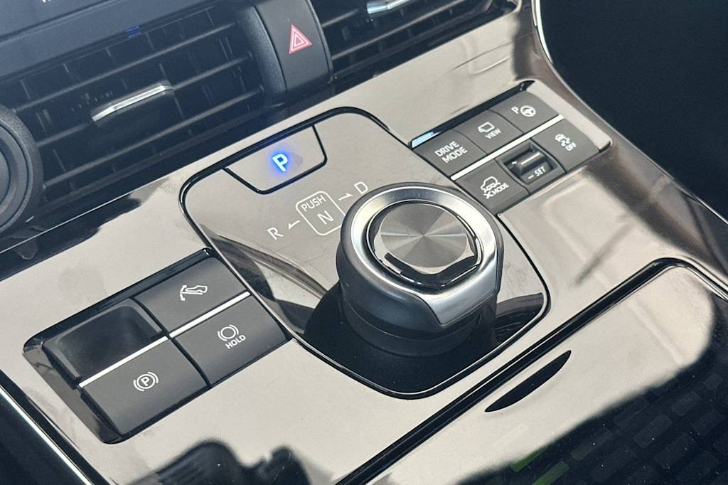 Thumbnail: 2023 Subaru Solterra - 14
