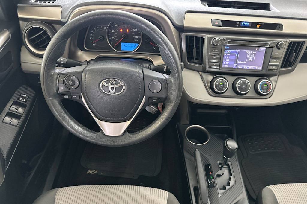 Thumbnail: 2015 Toyota RAV4 - 10