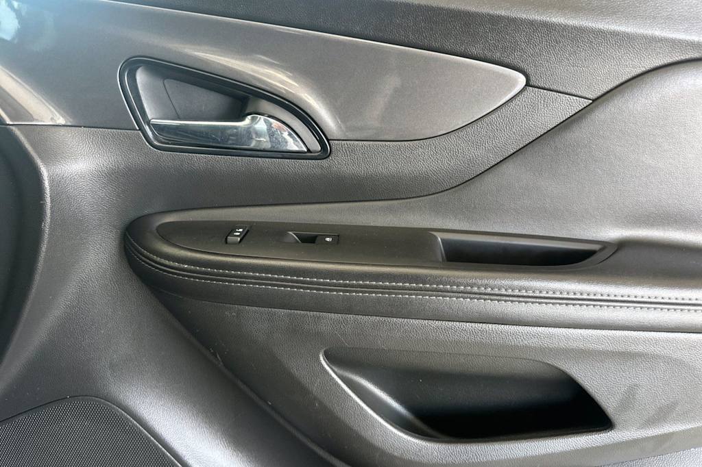 Thumbnail: 2019 Buick Encore - 23