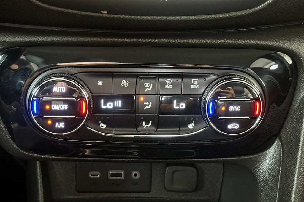 Thumbnail: 2021 Buick Encore GX - 25