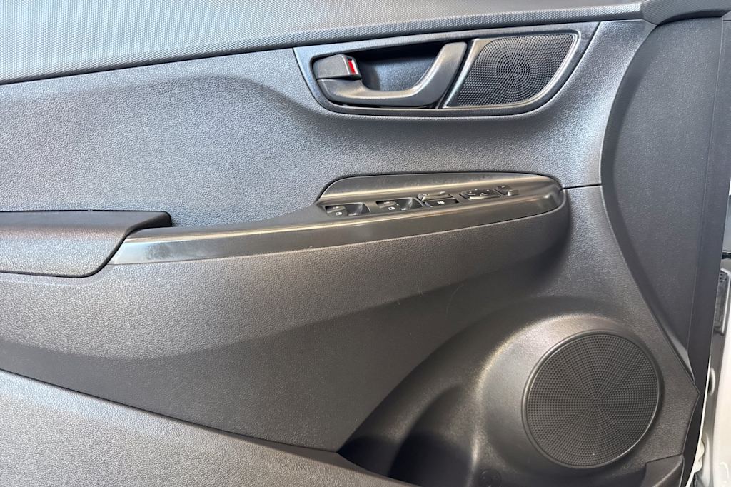 Thumbnail: 2021 Hyundai Kona - 21