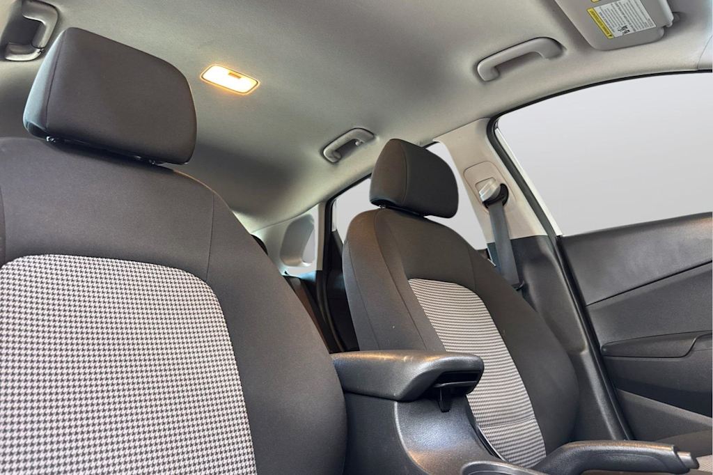 Thumbnail: 2021 Hyundai Kona - 9