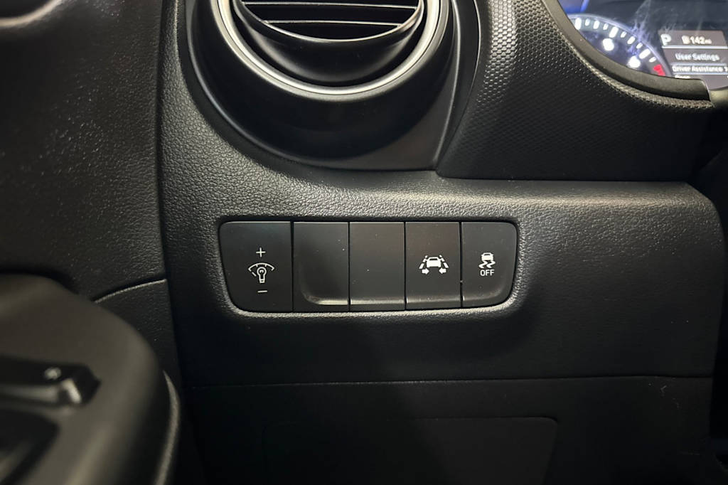 Thumbnail: 2021 Hyundai Kona - 31