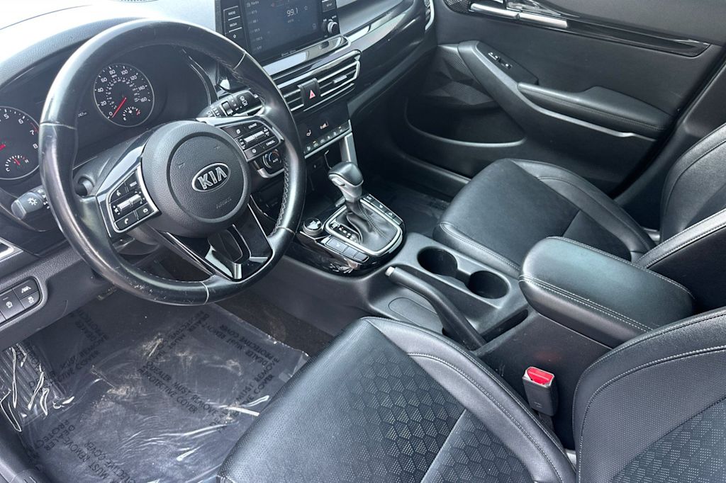Thumbnail: 2021 Kia Seltos - 8