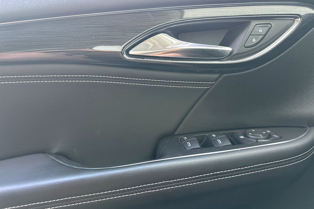 Thumbnail: 2022 Buick Envision - 21