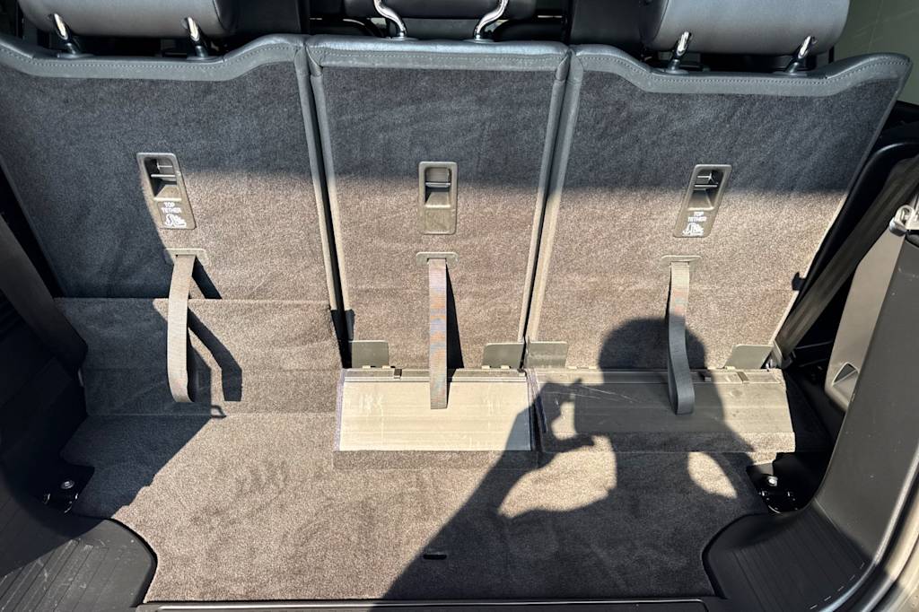 Thumbnail: 2024 Land Rover Defender - 22