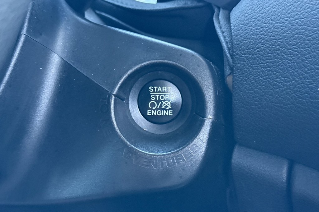 Thumbnail: 2022 Jeep Renegade - 27