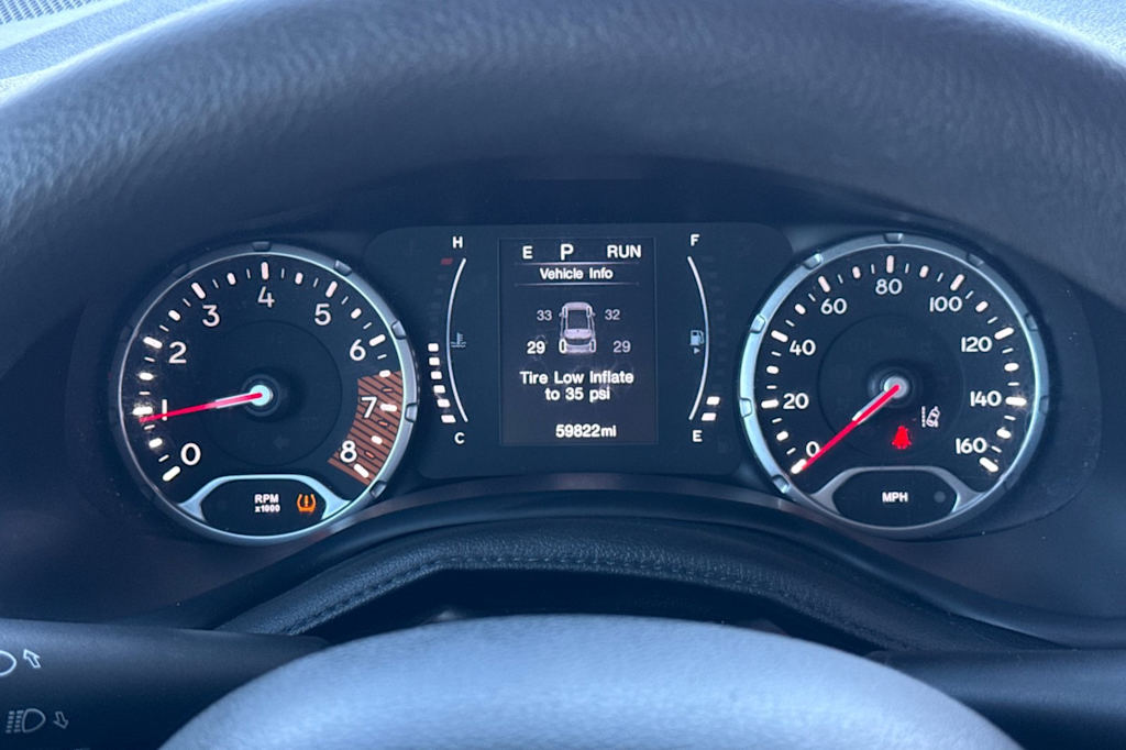 Thumbnail: 2022 Jeep Renegade - 15