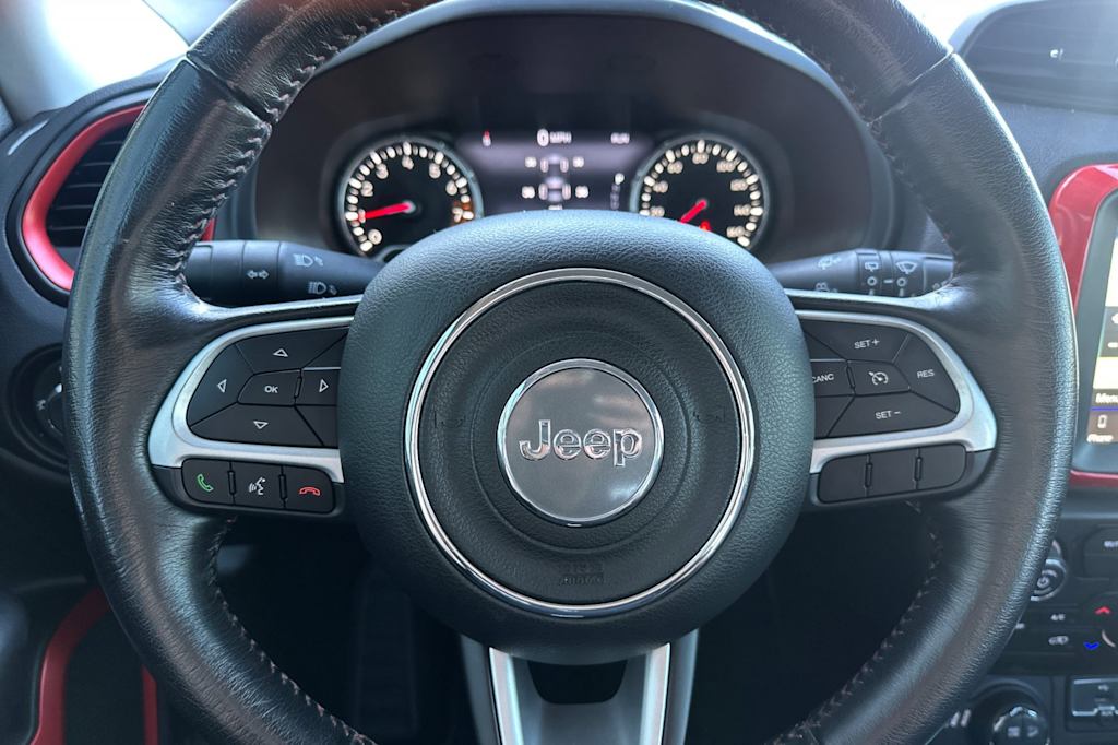 Thumbnail: 2023 Jeep Renegade - 13
