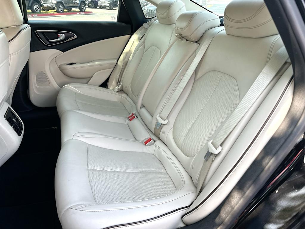 Thumbnail: 2015 Chrysler 200 - 11