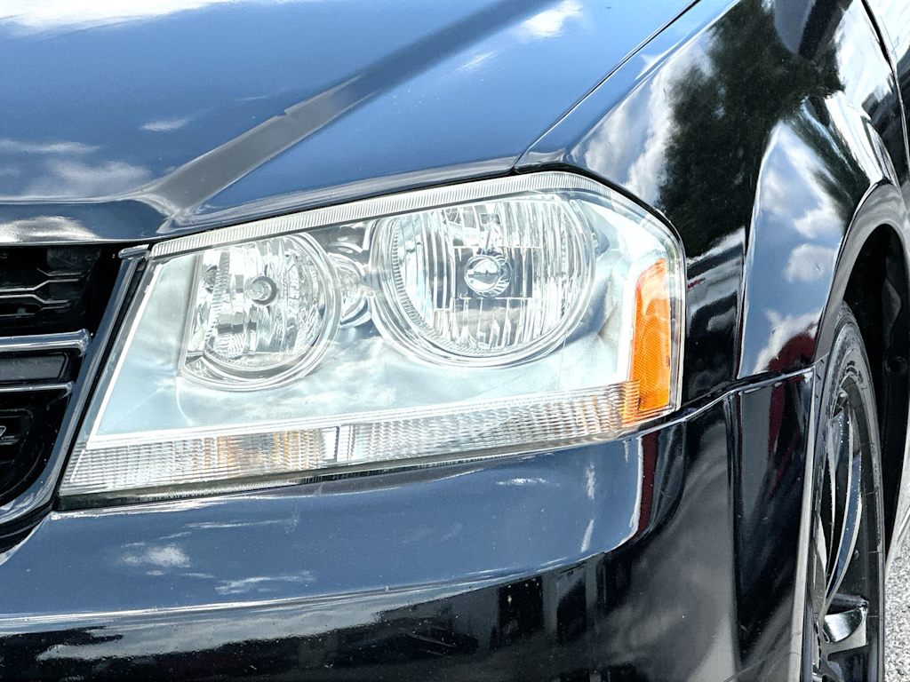 Thumbnail: 2013 Dodge Avenger - 25