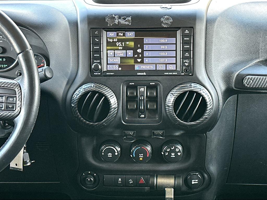 Thumbnail: 2017 Jeep Wrangler - 28
